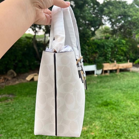 Coach Mollie Tote 25 - Picture 2 of 14